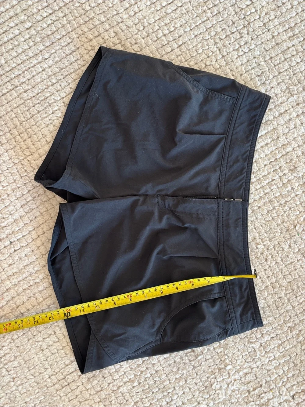 Athleta Women’s Shorts - black, size 2
